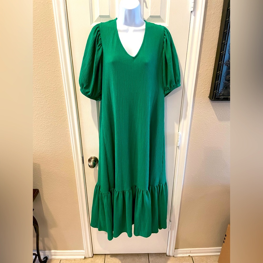 EUC Gibson & Latimer V-Neck Tie Back Short Sleeve Tiered Hem Dress Sz L Green